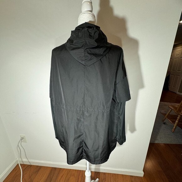 Black Hooded Lightweight Champion Jacket with Drawstring - Size Small - Picture 2 of 11